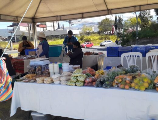 Feria de la Asociación Productora Agropecuaria Cotogchoa APAC